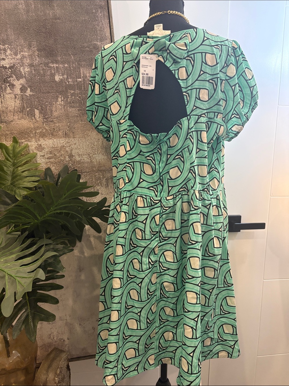 Forever 21 Mint Green Geometric Short Sleeve Mini Dress